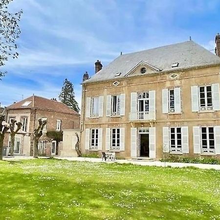 La Demeure De Margot - 24 Couchages Villeneuve-sur-Yonne Exterior foto