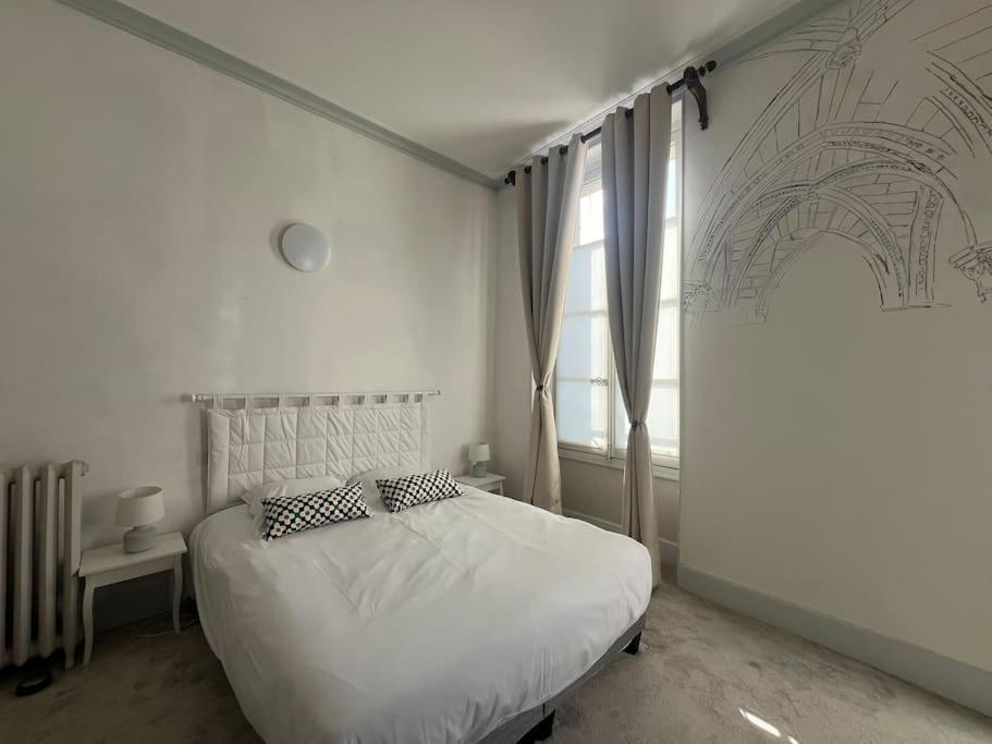 La Demeure De Margot - 24 Couchages Villeneuve-sur-Yonne Exterior foto